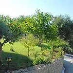 Juliastudios Amoudi