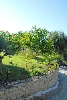 Juliastudios Ammoudi